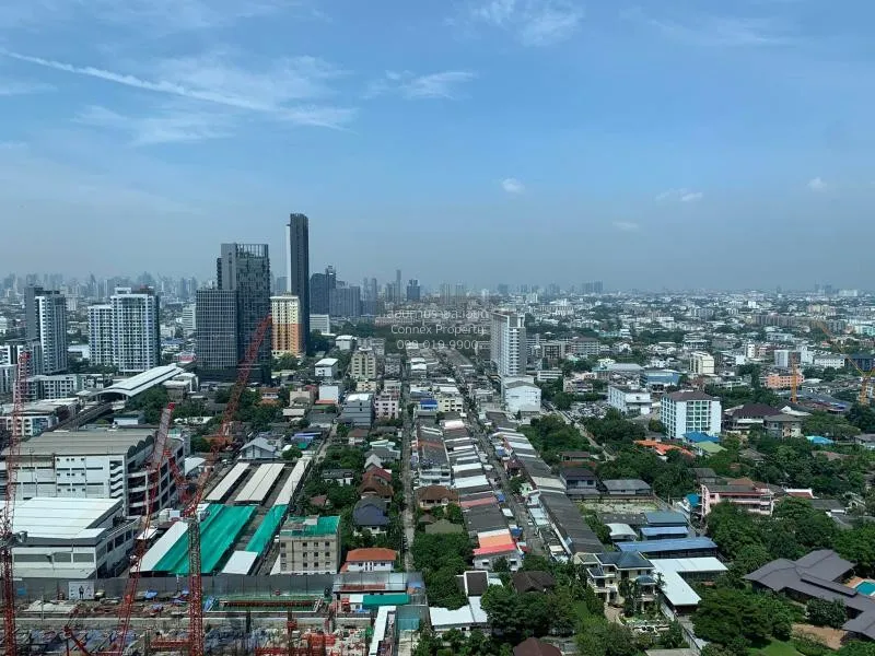 FOR RENT condo , Whizdom Essence , Duplex , wide frontage , BTS-P 4