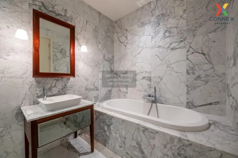 FOR SALE condo , Khun By Yoo , Duplex , wide frontage , BTS-Thong