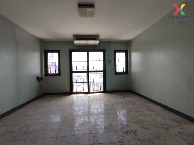 ขายถูก อาคารพาณิชย์ 3.5 ชั้น บ้านกล้วย-ไทรน้อย บางบัวทอง CX-04106