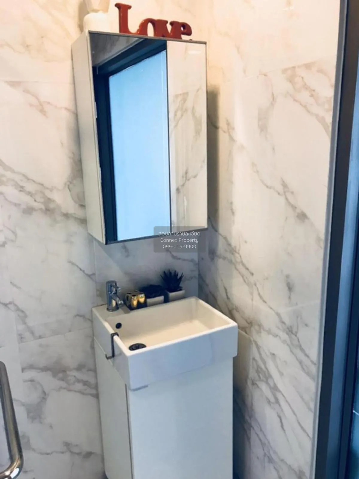 FOR RENT condo ควอด สาทร   Yannawa Bangkok CX-05141