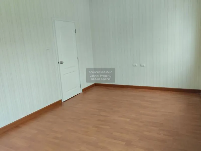 FOR SALE townhome Lio Rattanathibet-Westgate , corner unit , wide