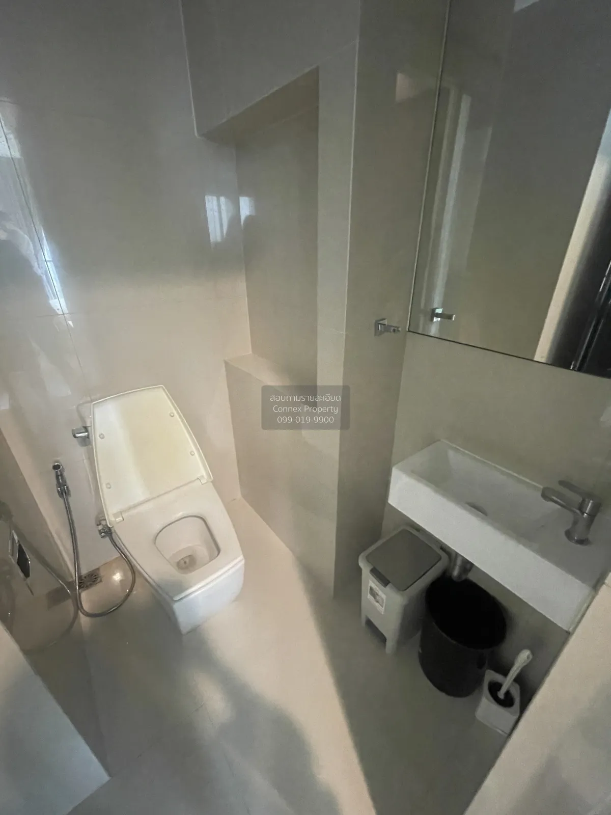 FOR RENT condo RHYTHM Sukhumvit 44/1 , nice view , BTS-Phra Khano