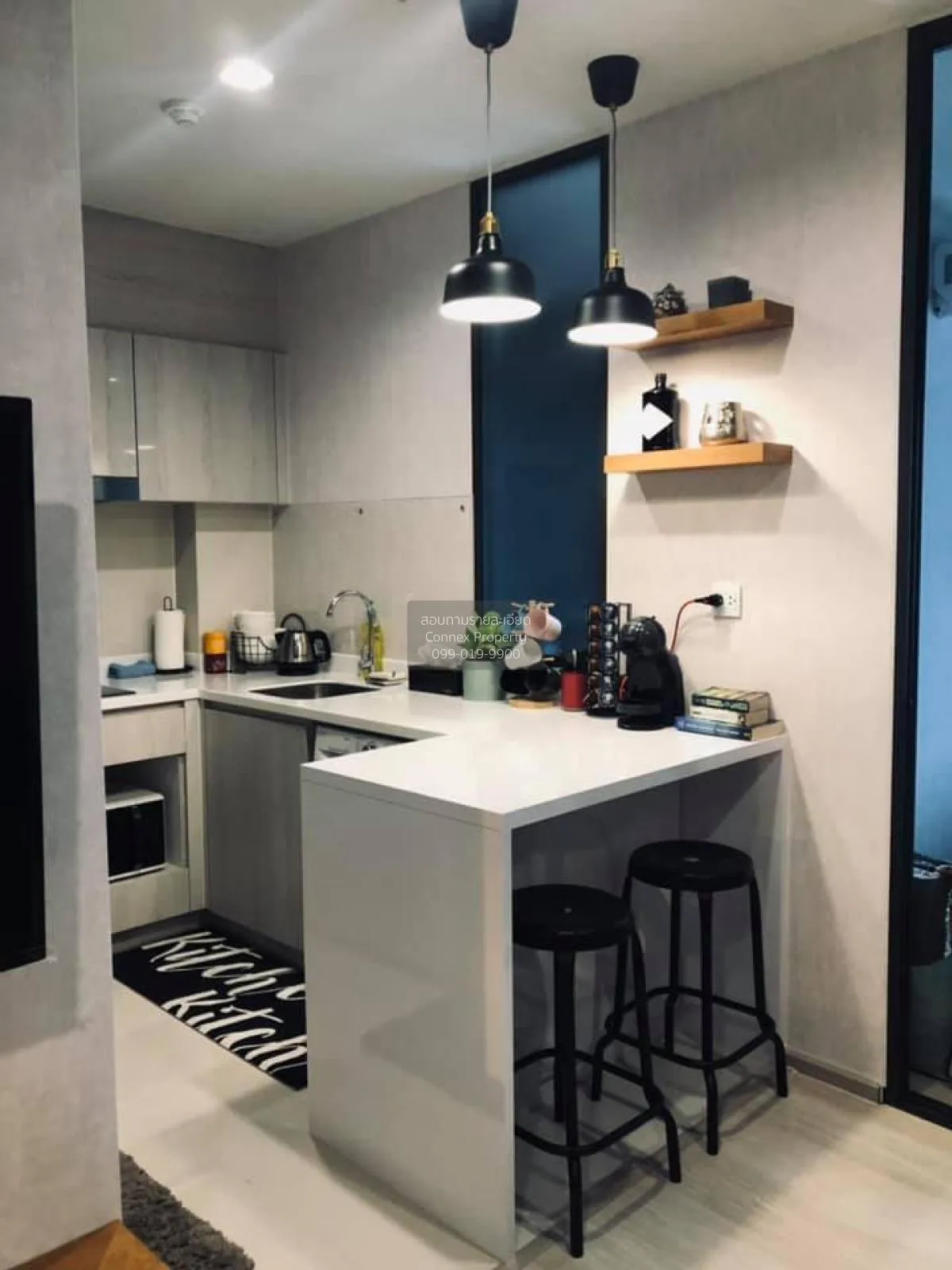 FOR RENT condo , Life One Wireless , nice view , high floor , BTS 3