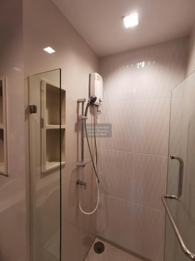 FOR RENT condo , Life Asoke-Rama 9 , nice view , high floor , MRT