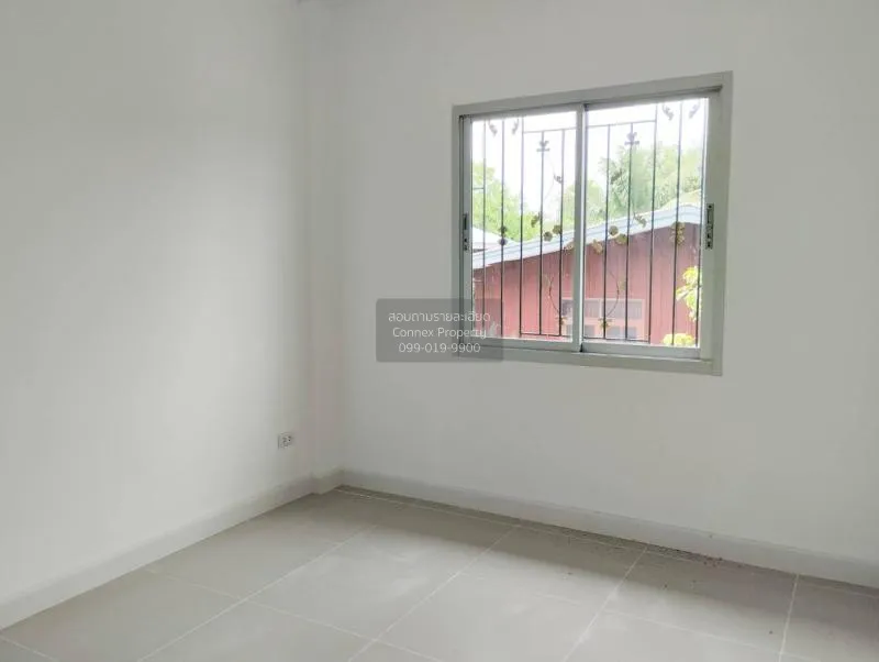 Townhouse for sale, second hand, Nonthaburi, Siraphat University 