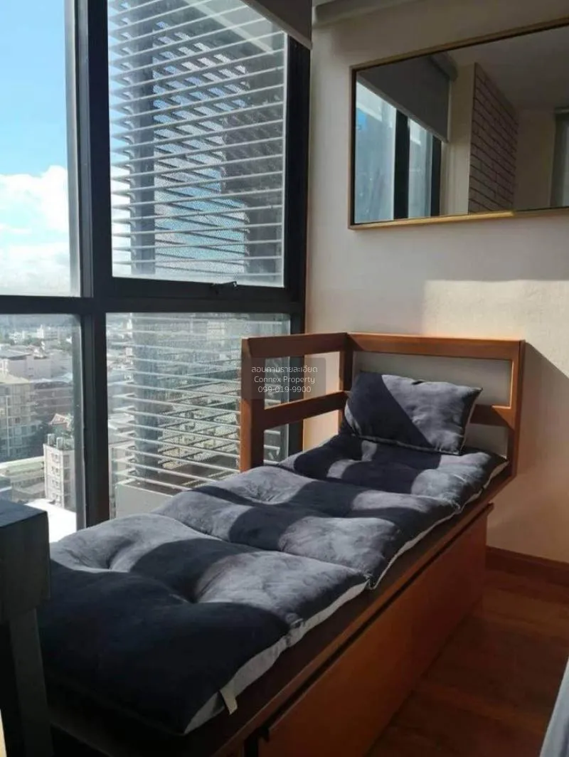 FOR RENT condo , Ideo Ratchada - Huaikwang , corner unit , MRT-Hu 4