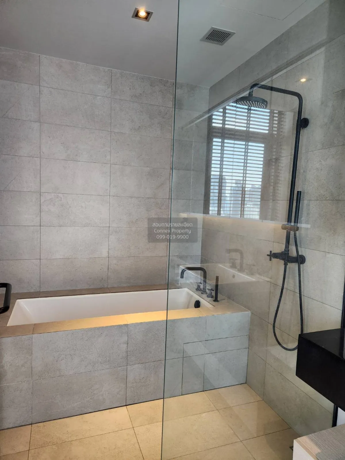 เช่าคอนโด  เดอะ ลอฟท์ อโศก MRT-เพชรบุรี คลองเตยเหนือ เขต วัฒนา กร