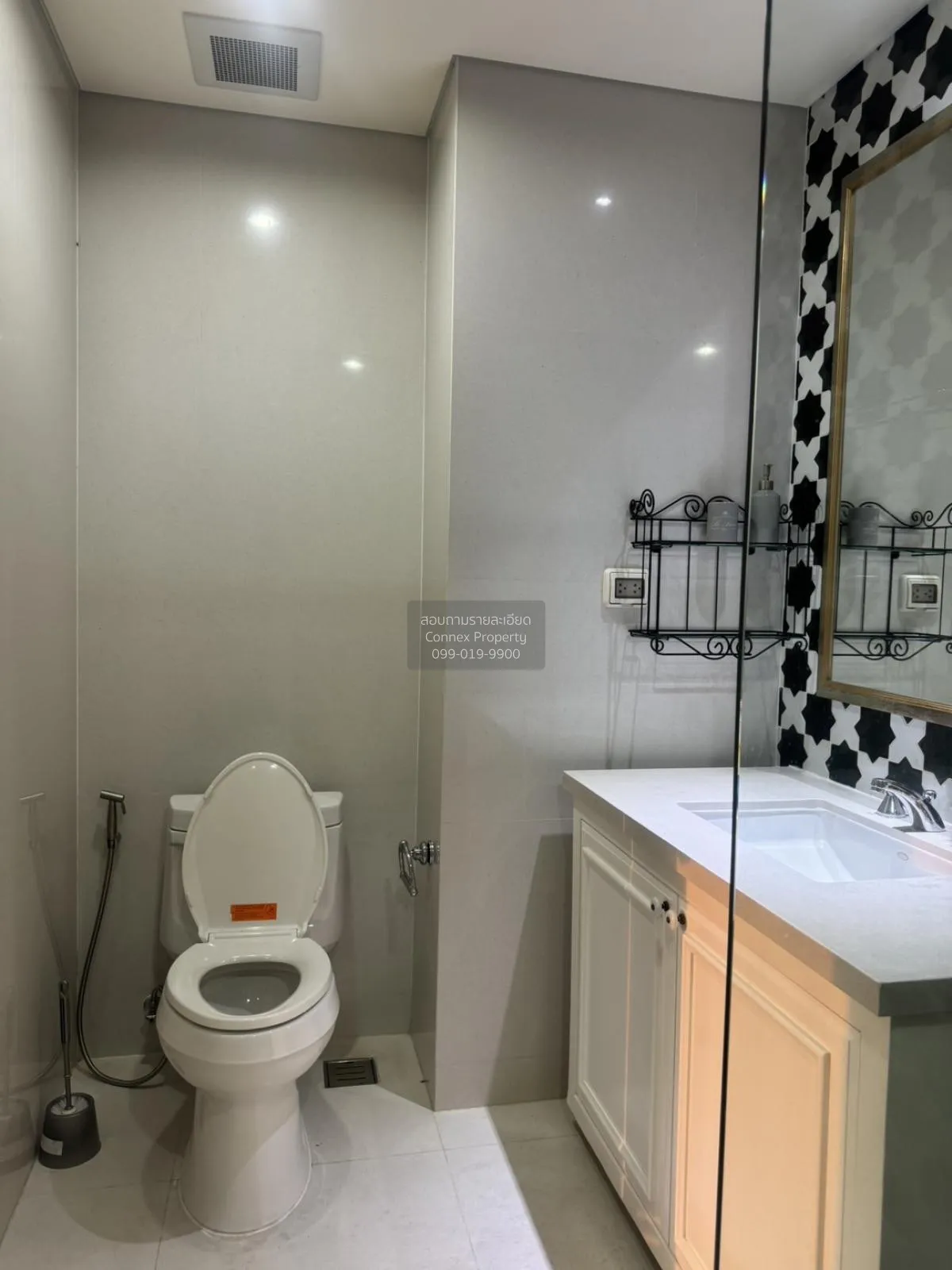 เช่าคอนโด  ออกัสตัน สุขุมวิท 22 BTS-พร้อมพงษ์ คลองตัน เขต คลองเตย