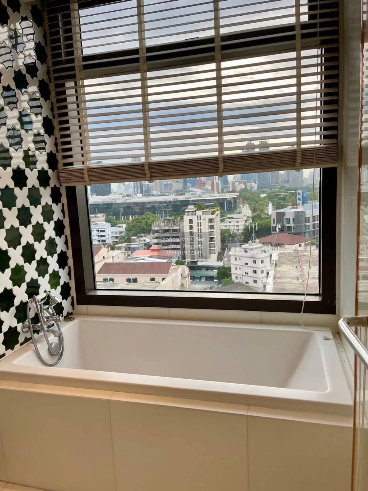 เช่าคอนโด  ออกัสตัน สุขุมวิท 22 BTS-พร้อมพงษ์ คลองตัน เขต คลองเตย