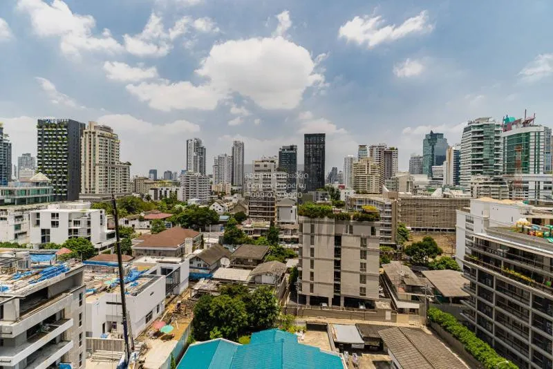 FOR SALE condo , EDGE Sukhumvit 23 , BTS-Asok , Khlong Toei Nuea 