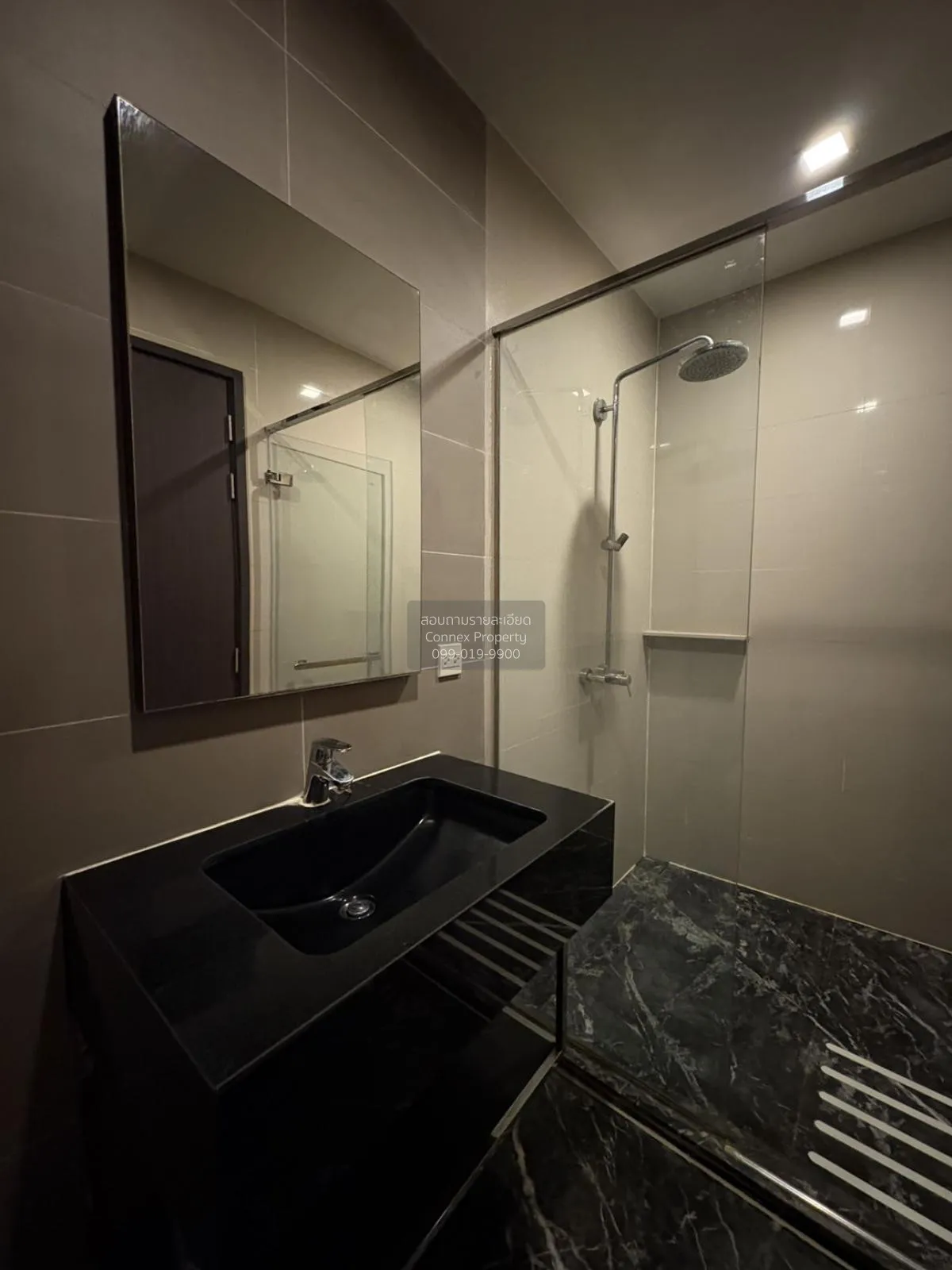 FOR RENT condo , EDGE Sukhumvit 23 , BTS-Asok , Khlong Toei Nuea  4