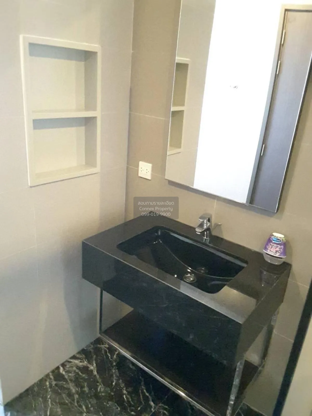 FOR RENT condo , EDGE Sukhumvit 23 , BTS-Asok , Khlong Toei Nuea 