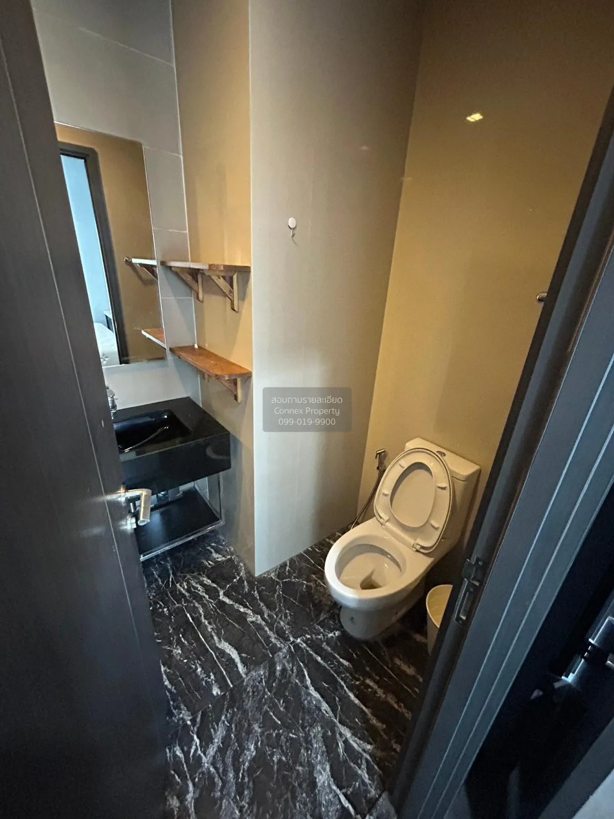 FOR RENT condo , EDGE Sukhumvit 23 , BTS-Asok , Khlong Toei Nuea 