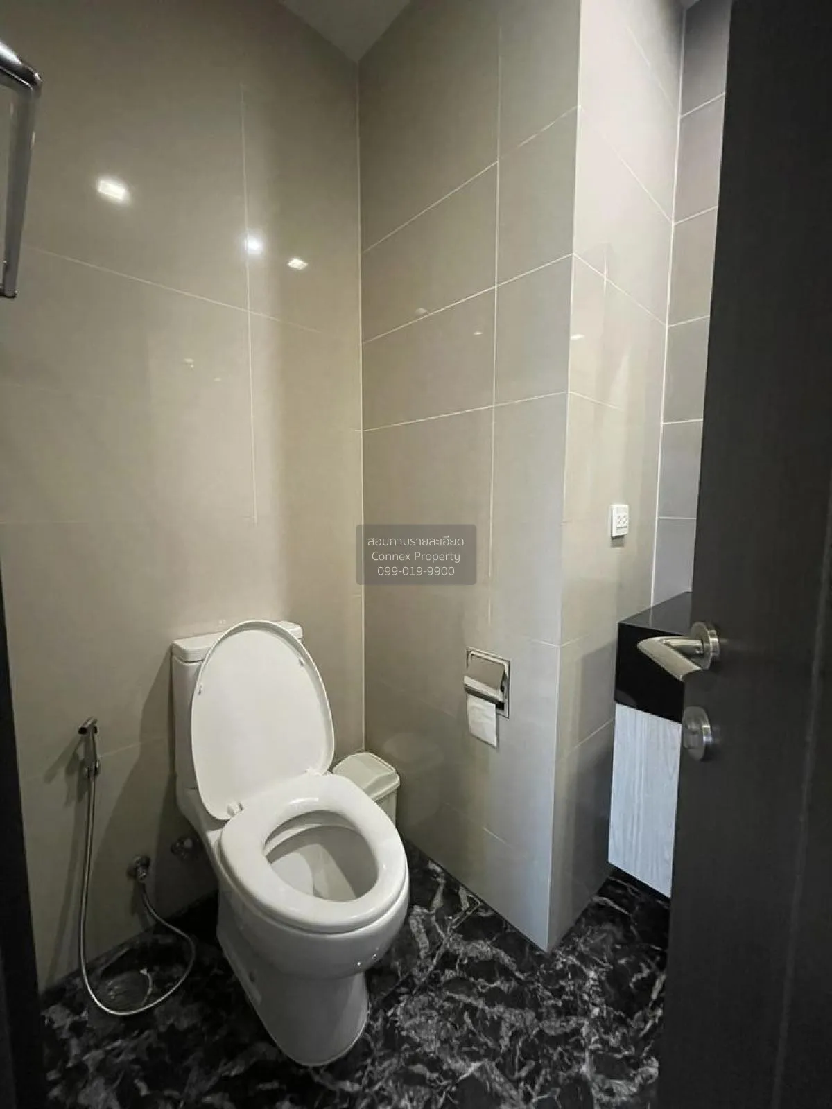 FOR RENT condo , EDGE Sukhumvit 23 , BTS-Asok , Khlong Toei Nuea 