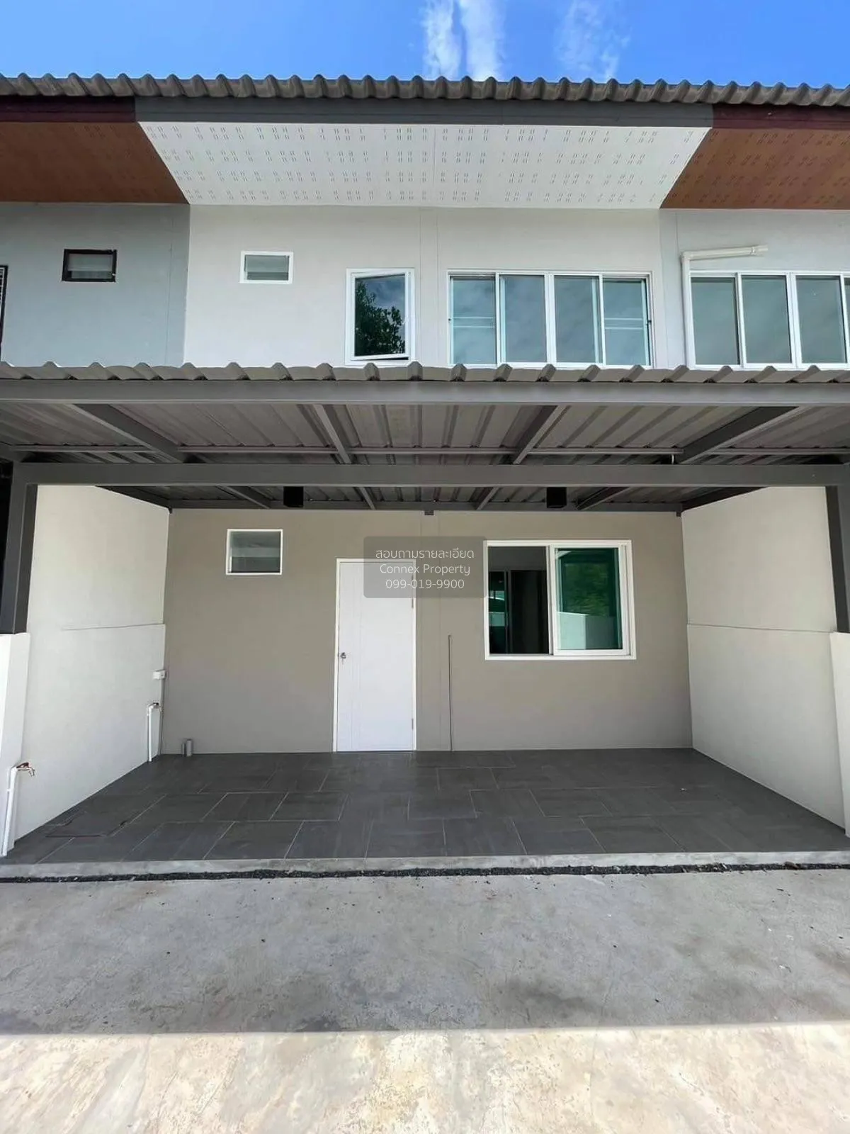 For Sale Townhouse/Townhome  , Sap Yangyuen , newly renovated , B