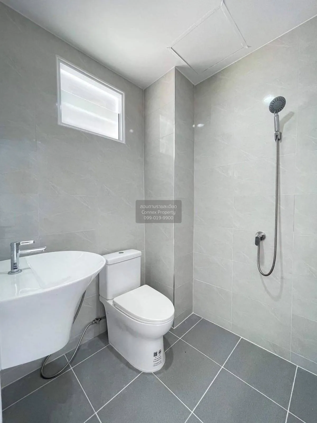 For Sale Townhouse/Townhome  , Sap Yangyuen , newly renovated , B