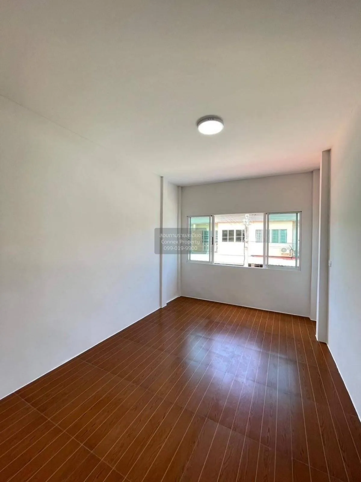 For Sale Townhouse/Townhome  , Sap Yangyuen , newly renovated , B