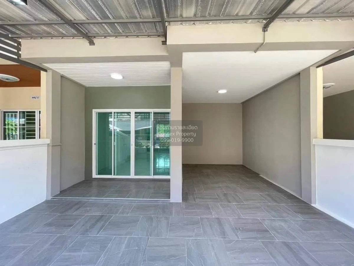 For Sale Townhouse/Townhome  , Sap Yangyuen , newly renovated , B 2