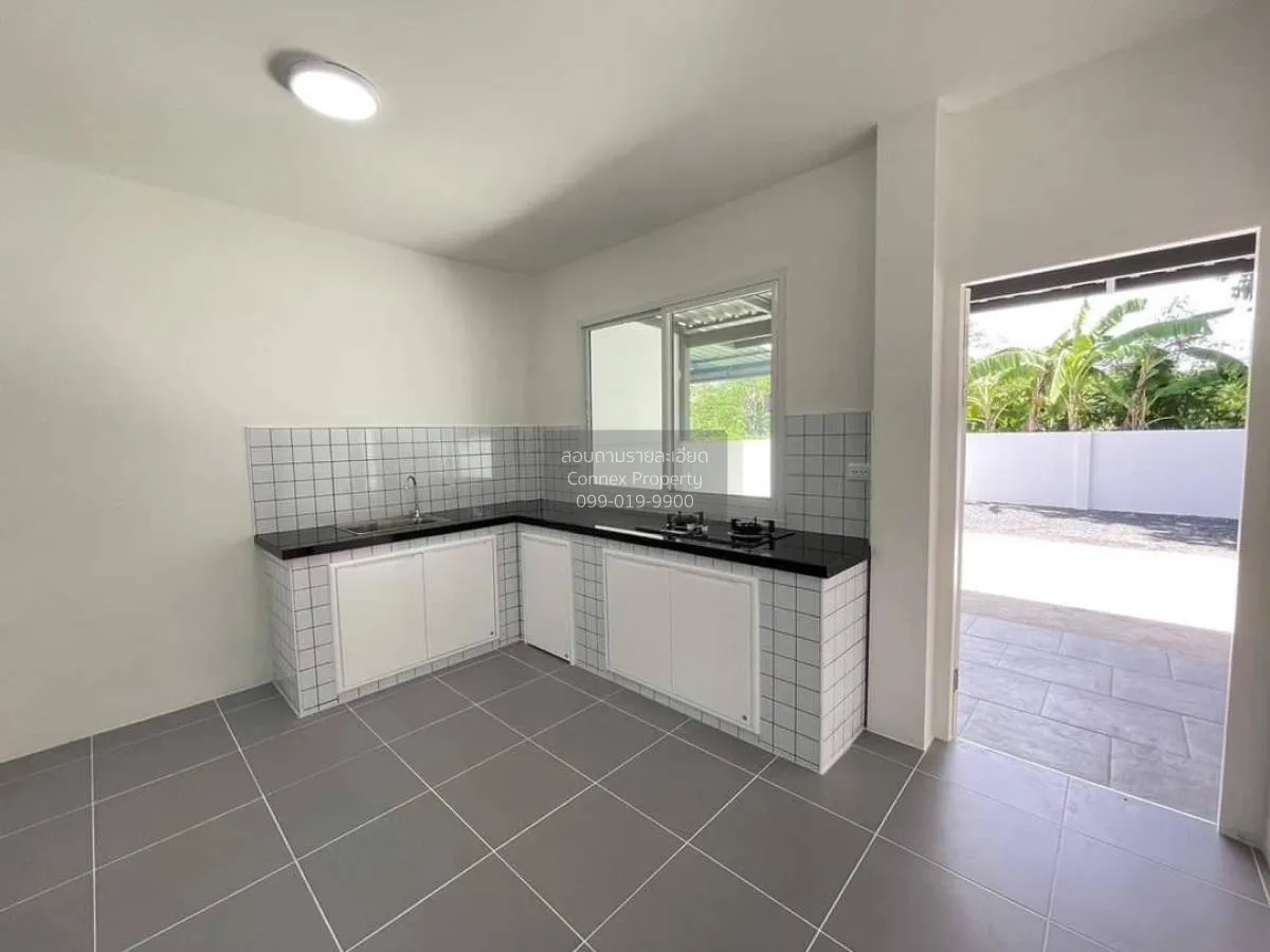 For Sale Townhouse/Townhome  , Sap Yangyuen , newly renovated , B