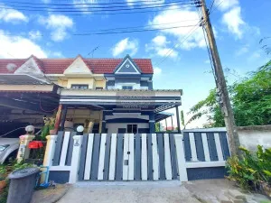 ขายทาวน์เฮ้าส์/ทาวน์โฮม  อู่ทองเพลส 2 ห้องมุม รีโนเวทใหม่ คูคต ลำลูกกา ปทุมธานี CX-100275
