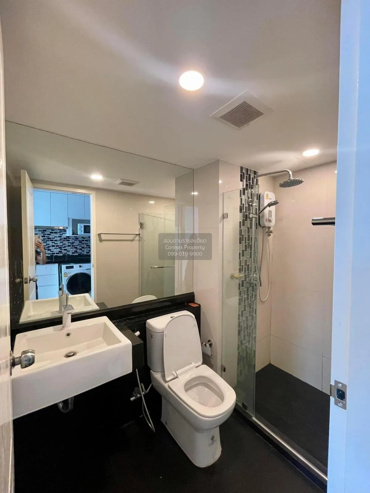 For Rent Condo , The Base Phetkasem , high floor , corner unit , 