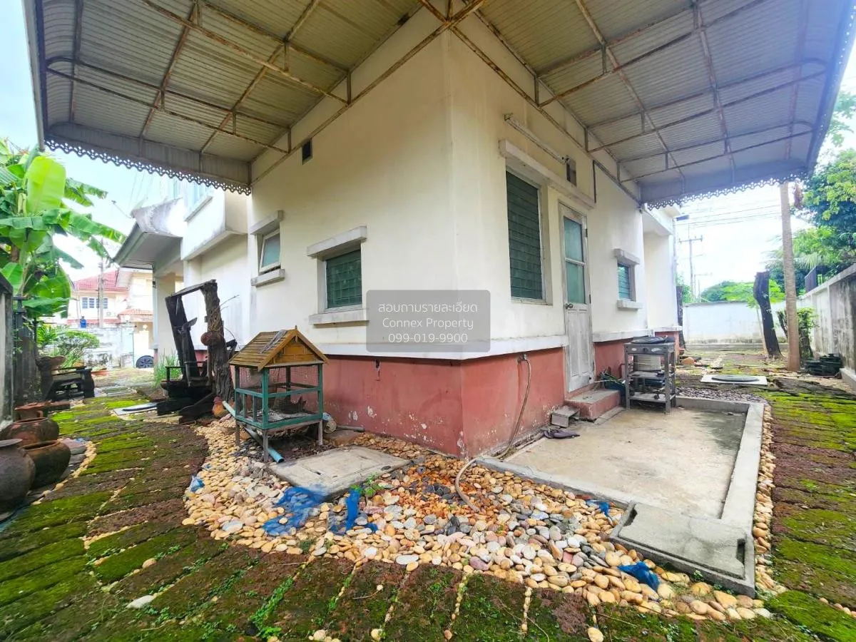 For Sale House , Parichat Village 345 , Bang Khu Wat , Mueang Pat