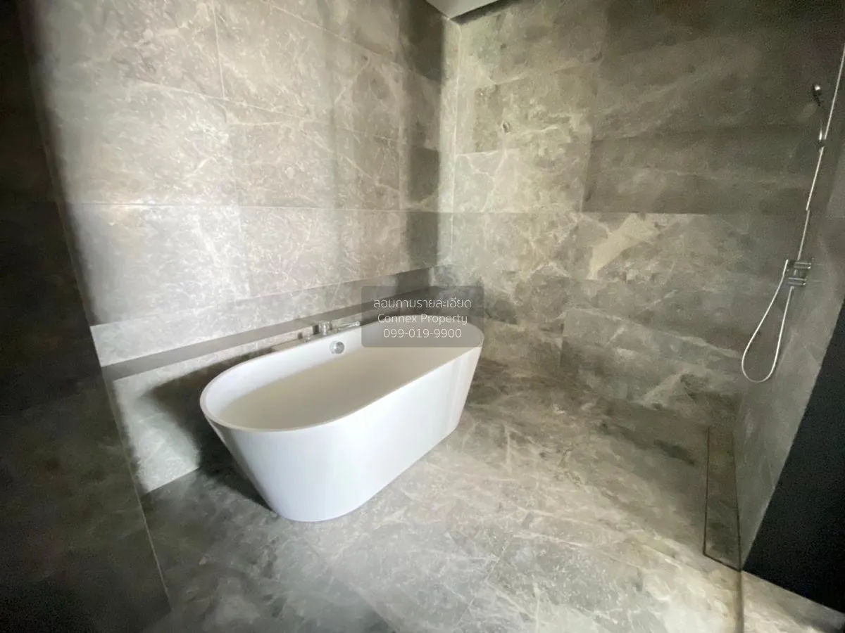 เช่าคอนโด  บันยัน ทรี เรสซิเดนซ์ ริเวอร์ไซด์ กรุงเทพ BTS-คลองสาน 