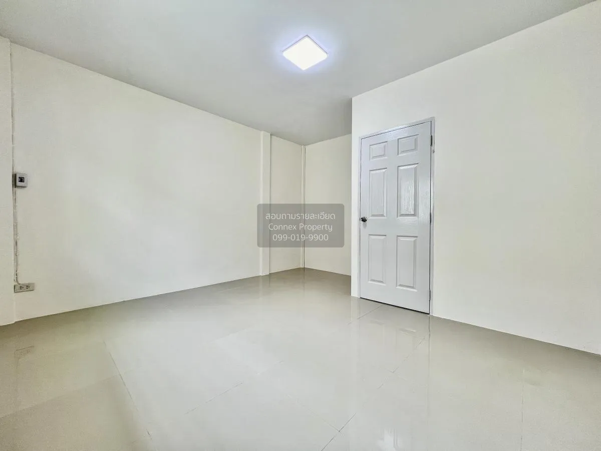 For Sale Townhouse/Townhome  ,  Ban Chat Luang House , newly reno