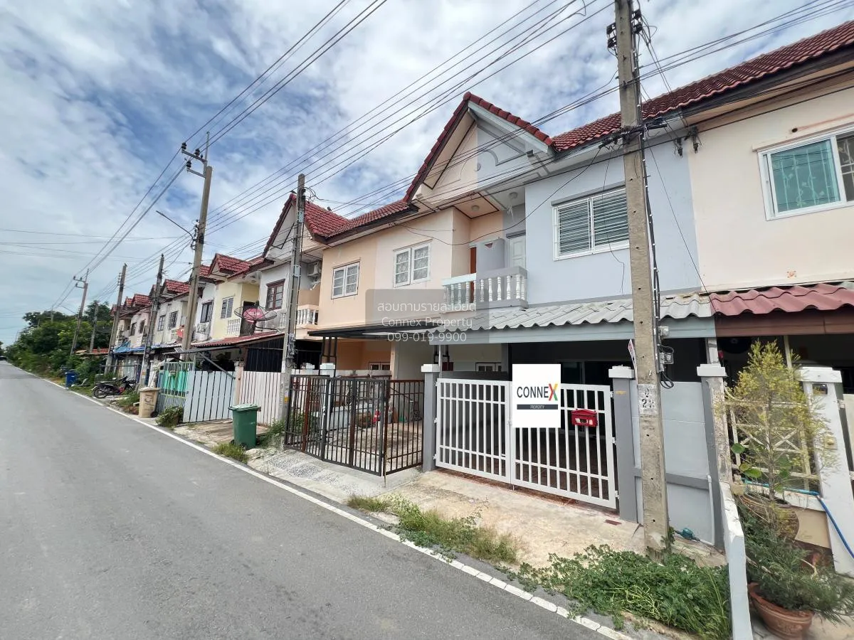 For Sale Townhouse/Townhome  ,  Ban Chat Luang House , newly reno 3