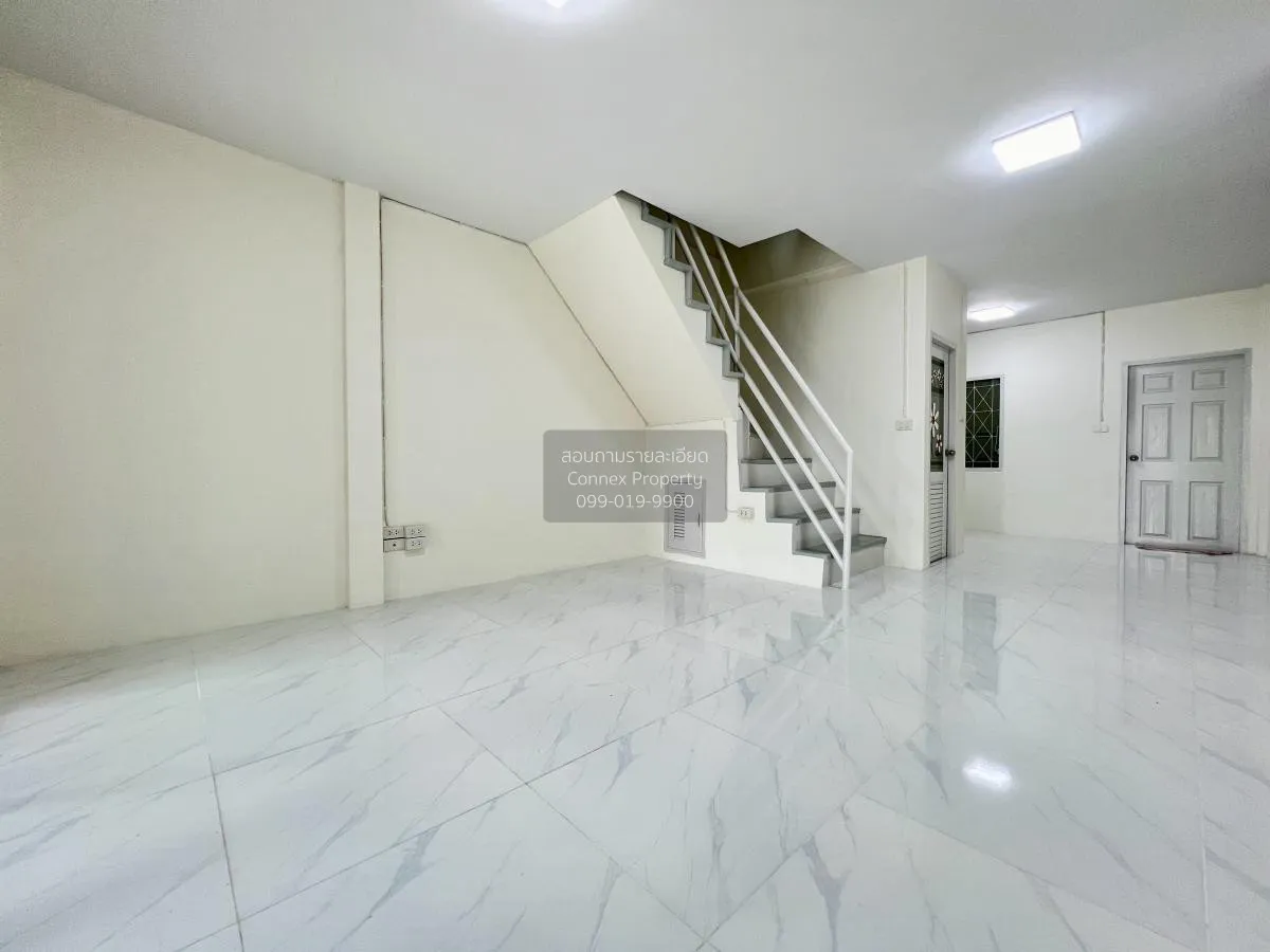For Sale Townhouse/Townhome  ,  Ban Chat Luang House , newly reno