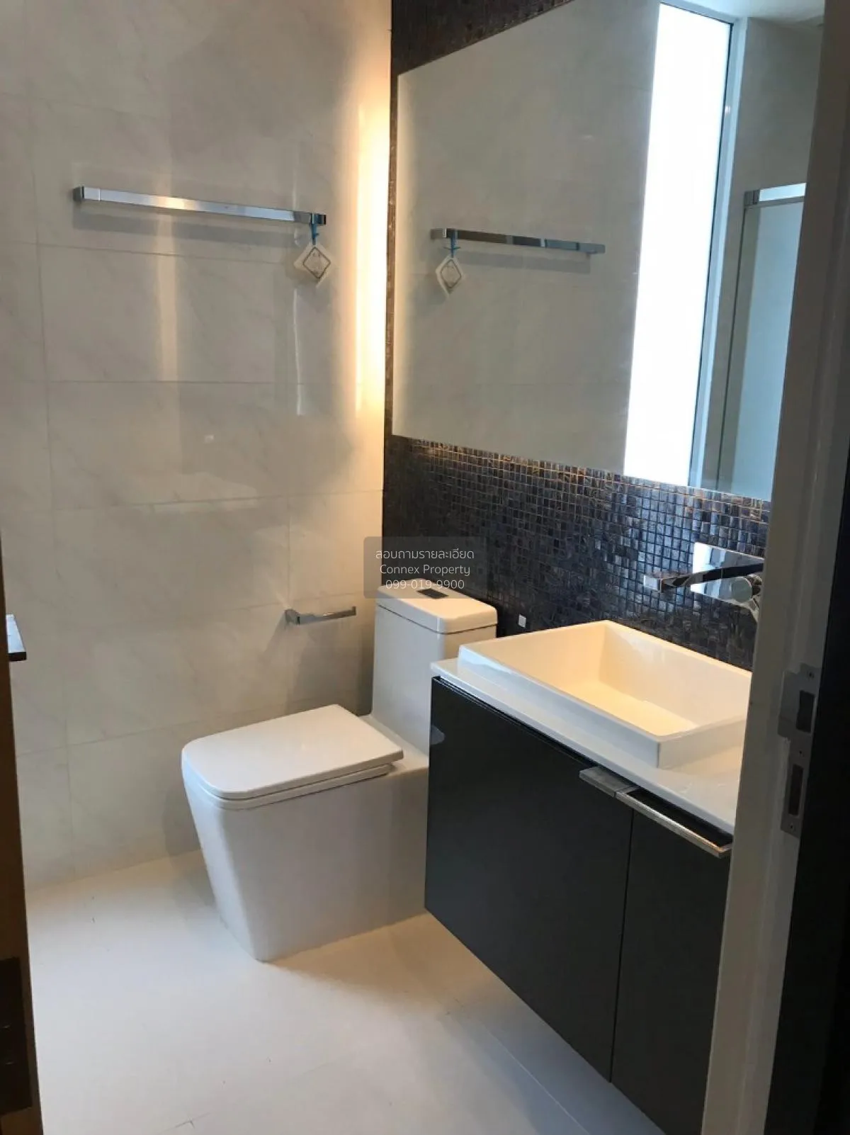 เช่าคอนโด  เดอะ รูม สาทร - ถนนปั้น BTS-สุรศักดิ์ สีลม เขต บางรัก 