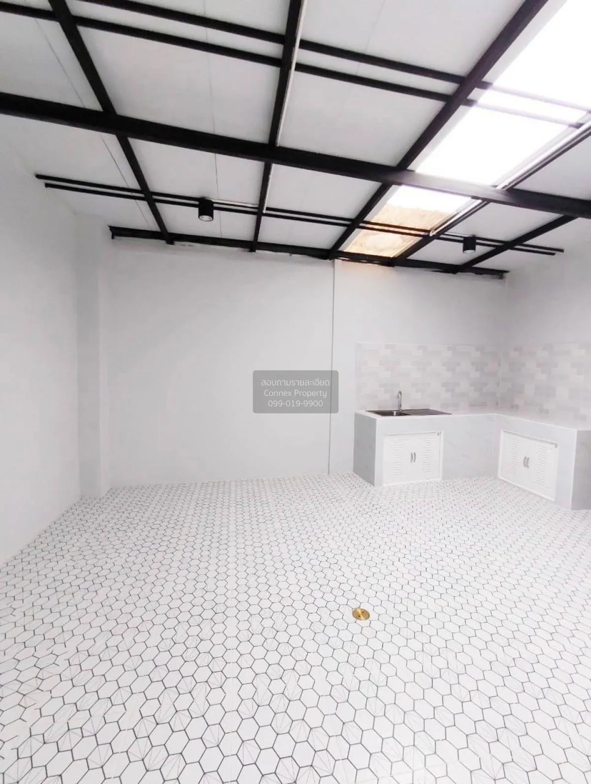 ขายทาวน์เฮ้าส์/ทาวน์โฮม  เดอะ วิลล่า บางบัวทอง หน้ากว้าง รีโนเวทใ