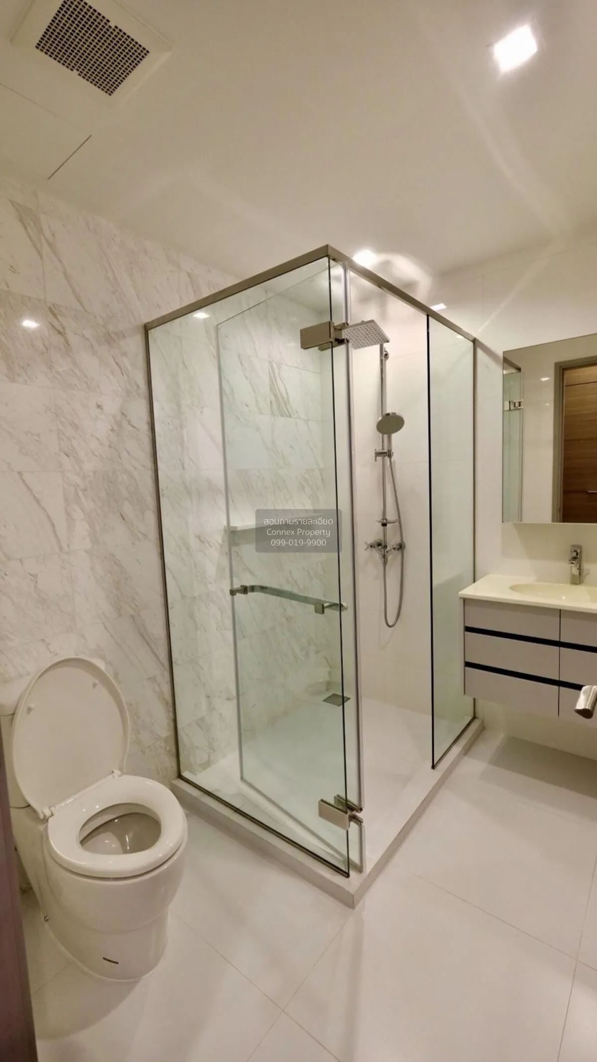 เช่าคอนโด  เอช คิว ทองหล่อ BTS-ทองหล่อ คลองตันเหนือ เขต วัฒนา กรุ