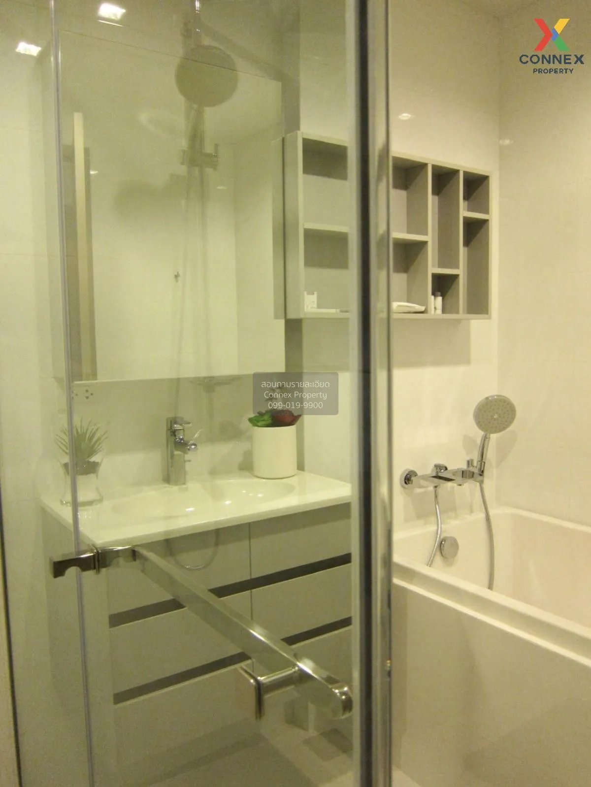 เช่าคอนโด  เอช คิว ทองหล่อ BTS-ทองหล่อ คลองตันเหนือ เขต วัฒนา กรุ