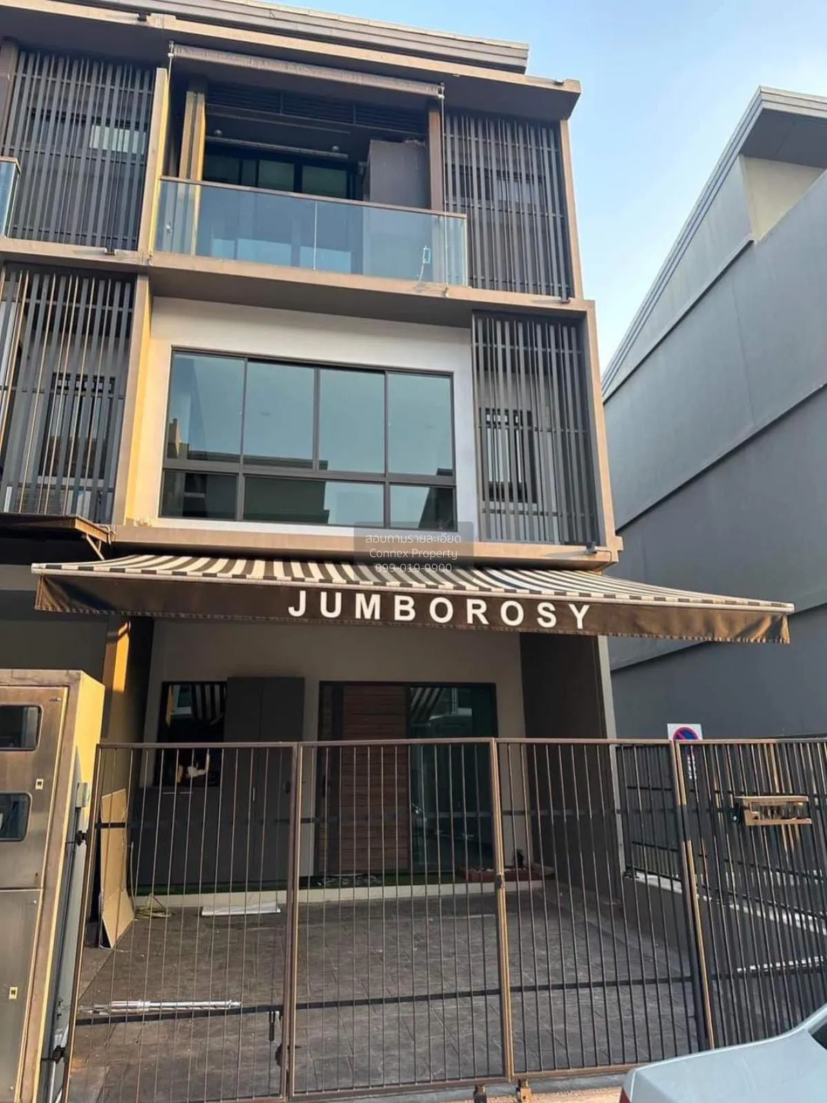 For Sale Townhouse/Townhome  , LANDMARK EKAMAI-RAMINDRA , Lat Phr 1