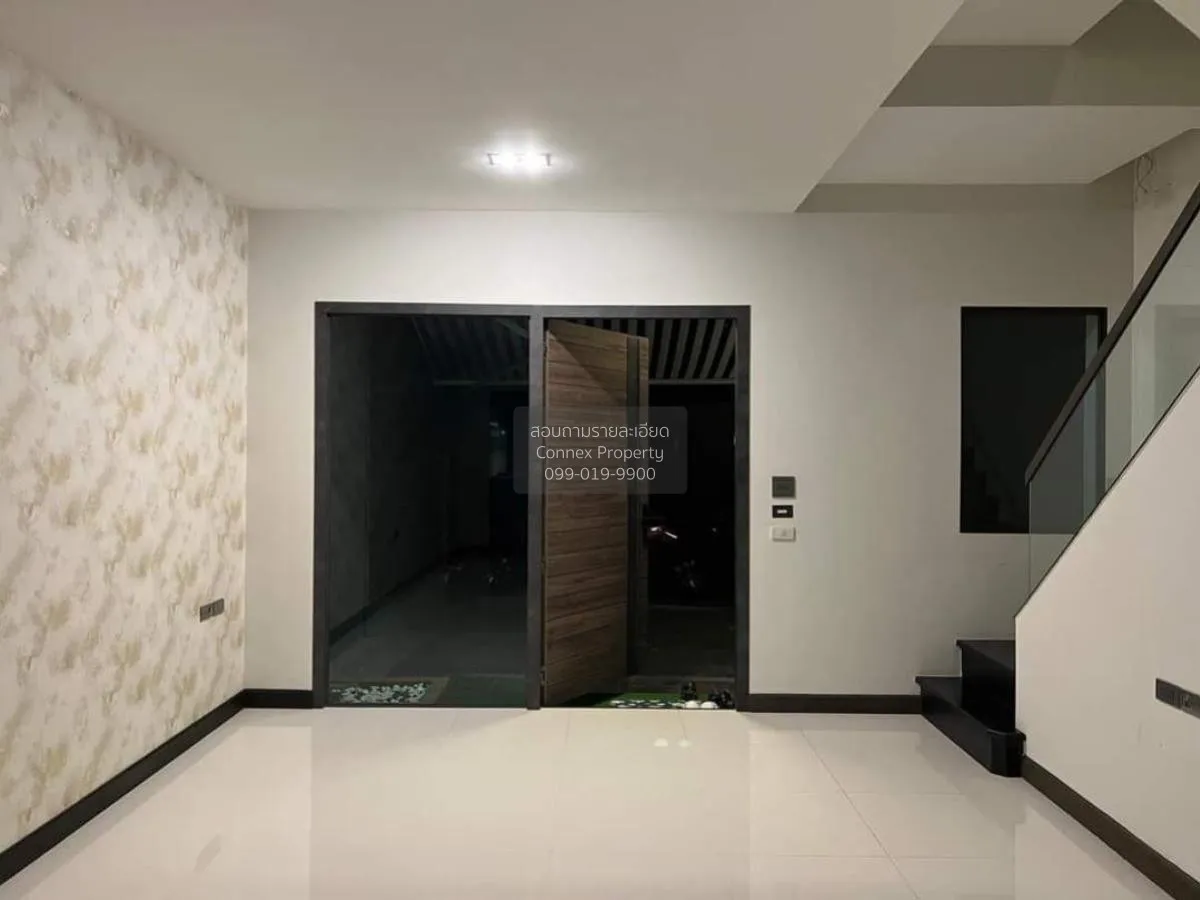 For Sale Townhouse/Townhome  , LANDMARK EKAMAI-RAMINDRA , Lat Phr 2