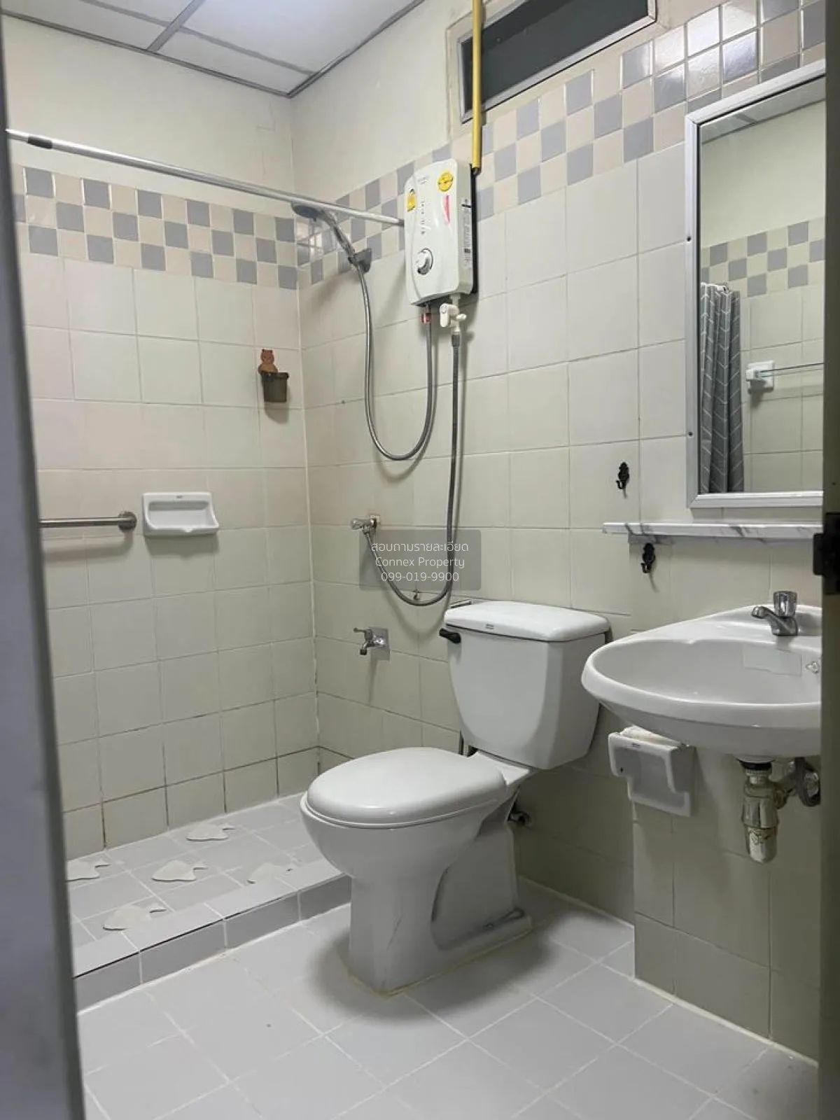 เช่าคอนโด  เดอะ พาร์คแลนด์ บางนา MRT-ศรีเอี่ยม (สายสีเหลือง) บางน