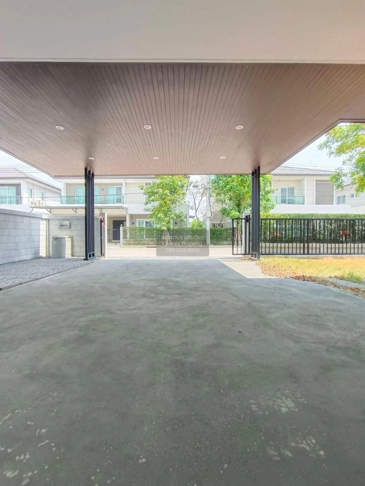 For Sale House ,  CENTRO Rama 9 - Krungthep Kreetha , Khlong Song 2