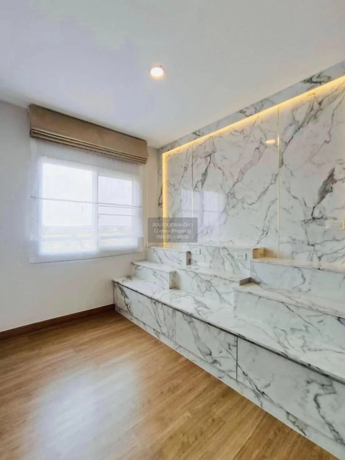 For Sale House ,  CENTRO Rama 9 - Krungthep Kreetha , Khlong Song