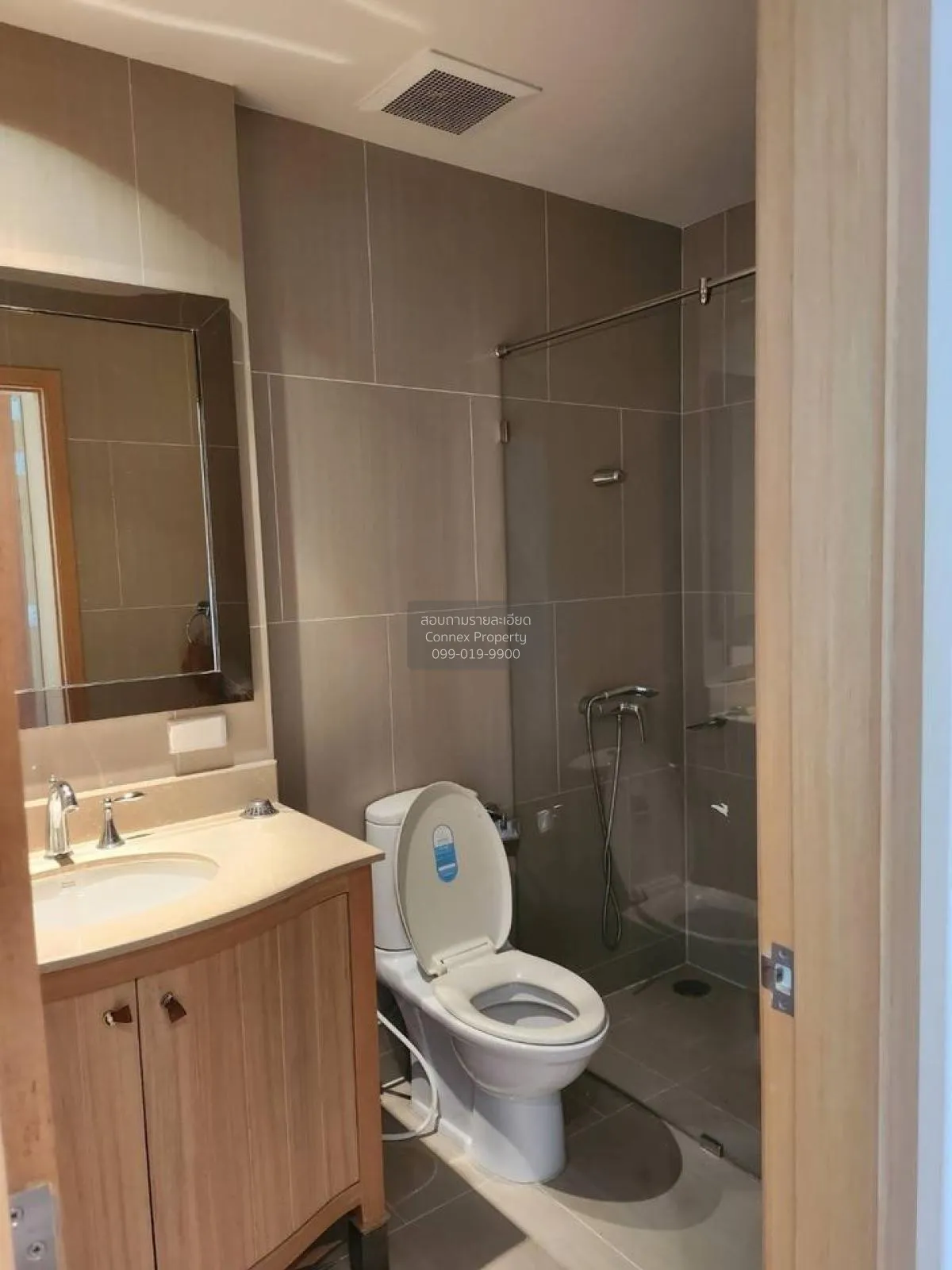 เช่าคอนโด  ดิ เอ็มไพร์ เพลส BTS-ช่องนนทรี ยานนาวา เขต สาทร กรุงเท