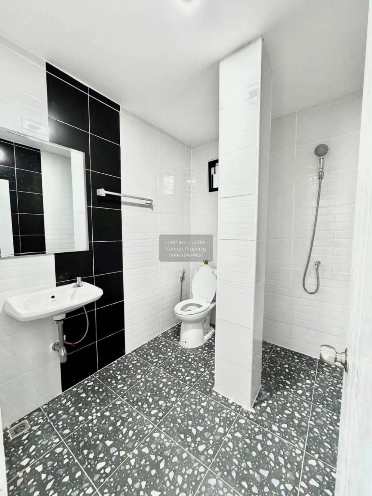 ขายทาวน์เฮ้าส์/ทาวน์โฮม  บ้าน ณ นนท์ รีโนเวทใหม่ บางรักพัฒนา บางบ