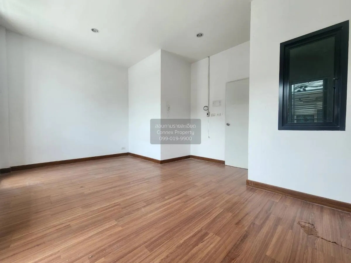 ขายทาวน์เฮ้าส์/ทาวน์โฮม  ภูสิริ หนองไม้แดง หนองไม้แดง เมืองชลบุรี