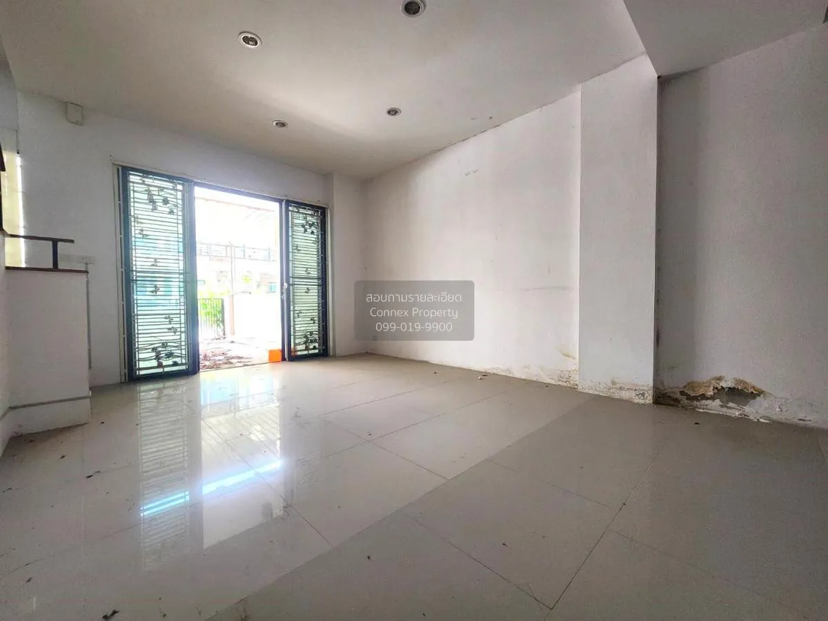 ขายทาวน์เฮ้าส์/ทาวน์โฮม  ภูสิริ หนองไม้แดง หนองไม้แดง เมืองชลบุรี