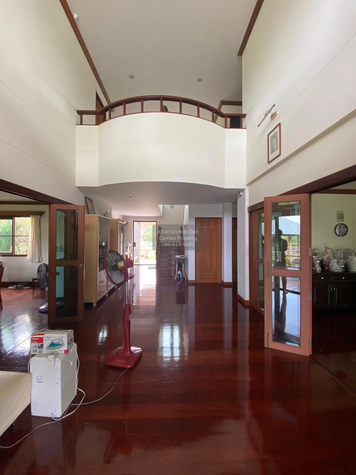 For Sale Single house, 2 floors, large house, next to the Chao Ph