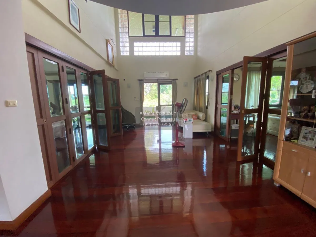 For Sale Single house, 2 floors, large house, next to the Chao Ph