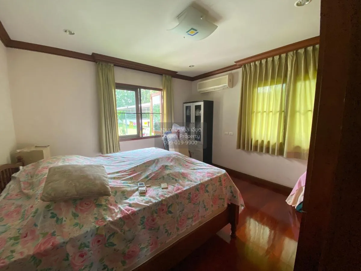 For Sale Single house, 2 floors, large house, next to the Chao Ph