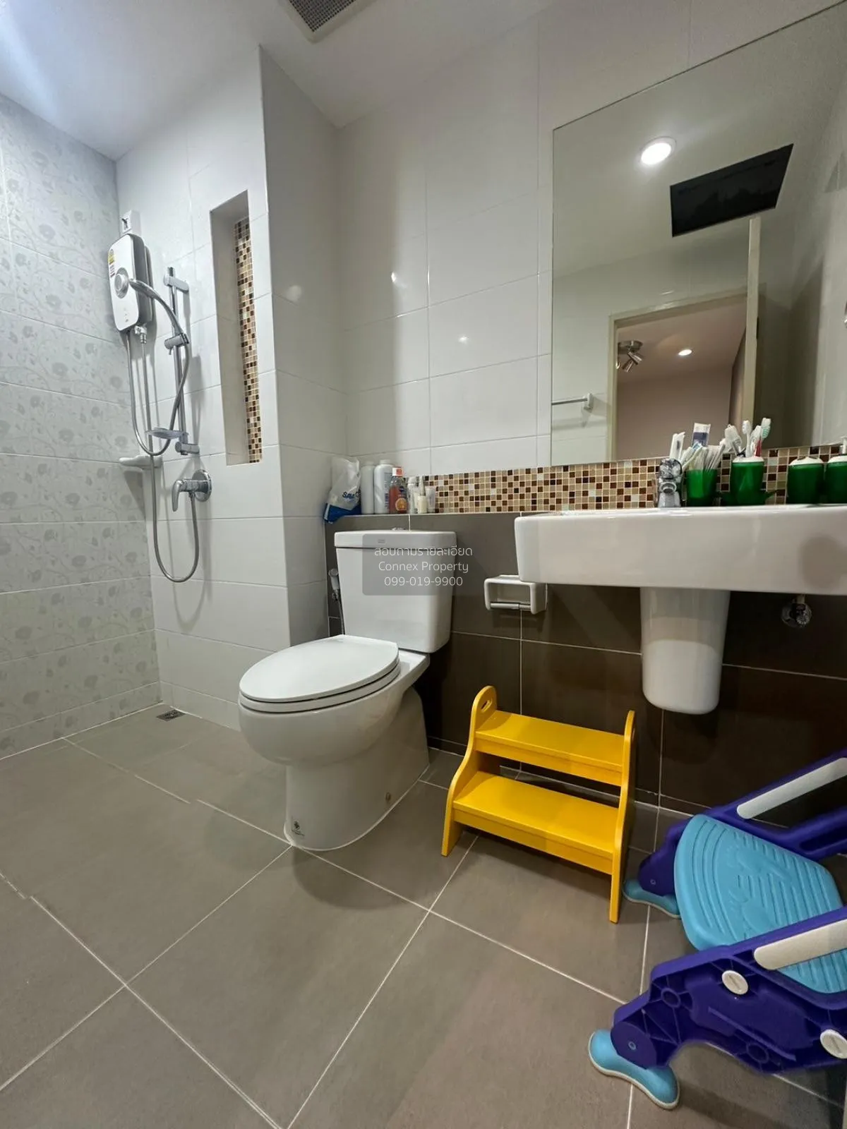 For Sale Townhouse/Townhome  , IFIELD BANGNA , Dok Mai , Prawet ,