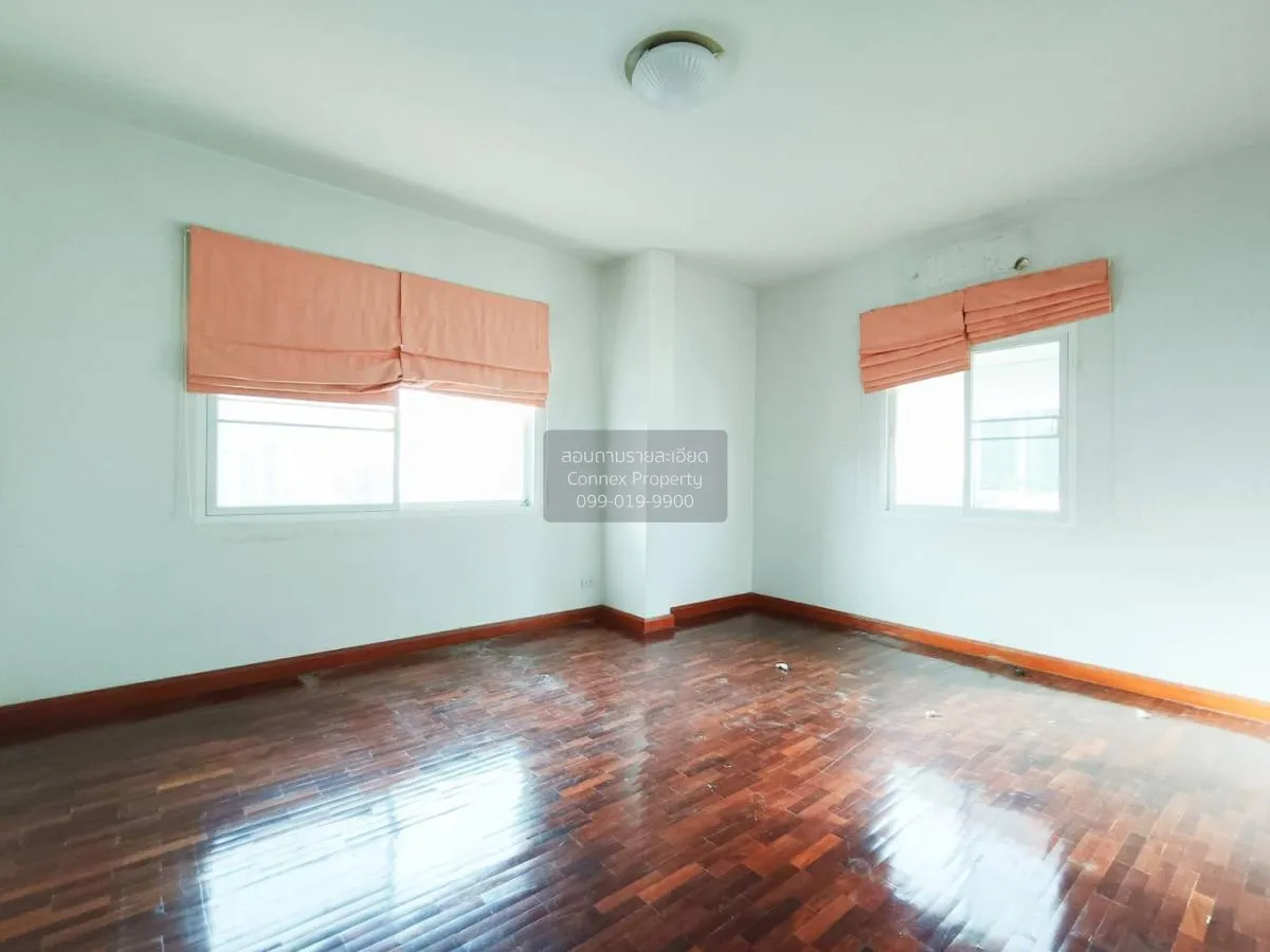 For Sale House , Baan Narawadee , Krathum Lom , Sam Phran , Nakho