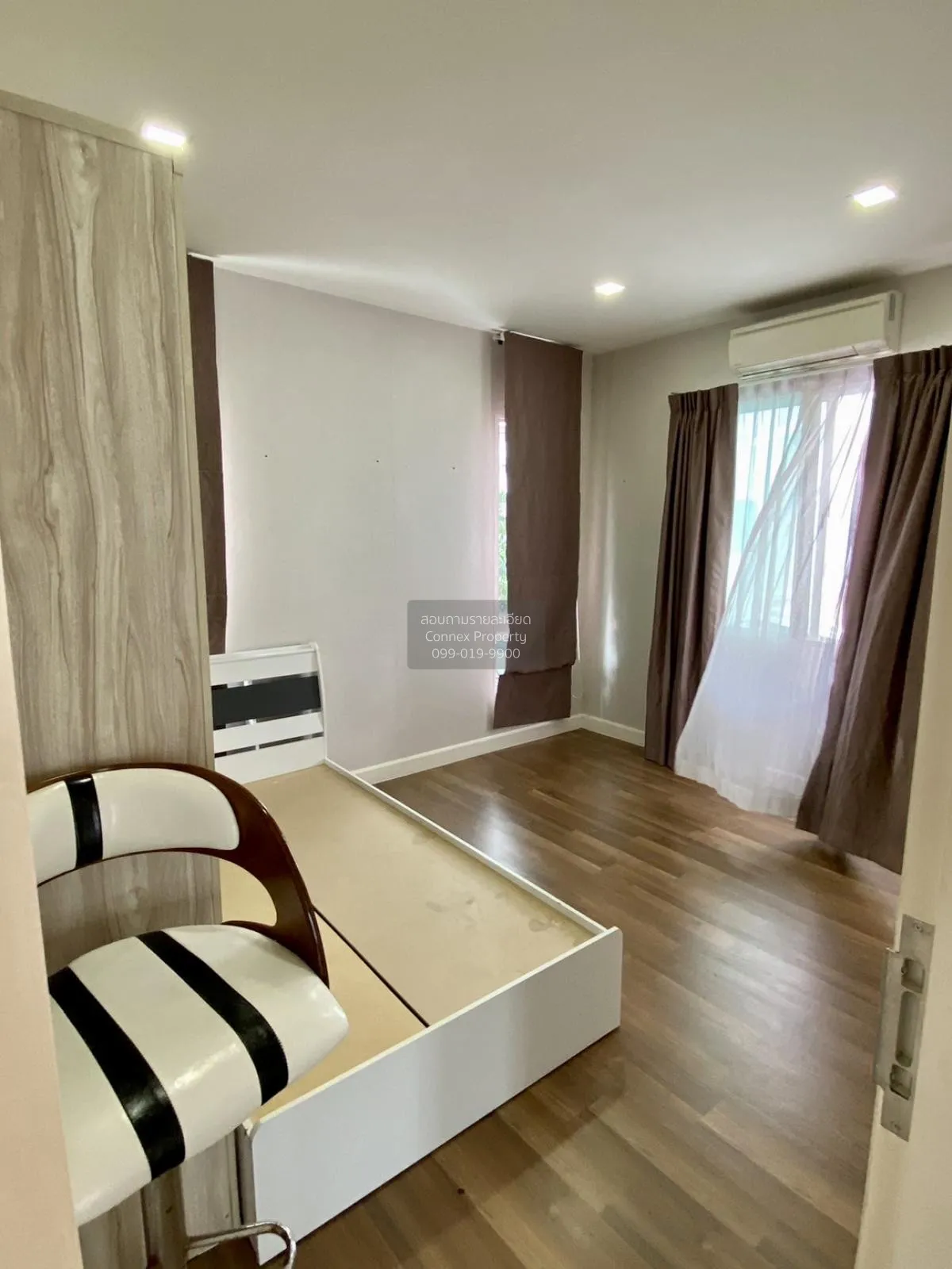 For Sale House , Habitia Motive Panyainthra , Sam Wa Tawan Tok , 