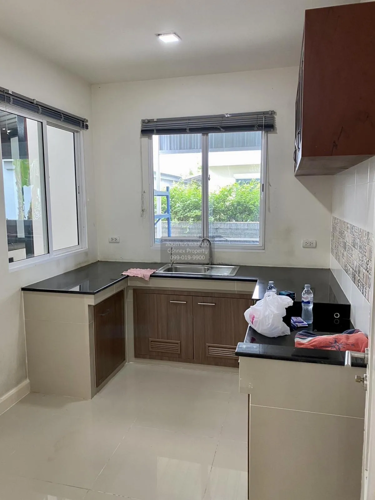 For Sale House , Habitia Motive Panyainthra , Sam Wa Tawan Tok , 